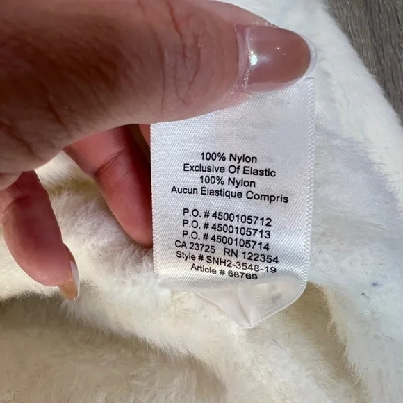 Aritzia Sunday Best Kitten Sweater - Picture 6 of 9